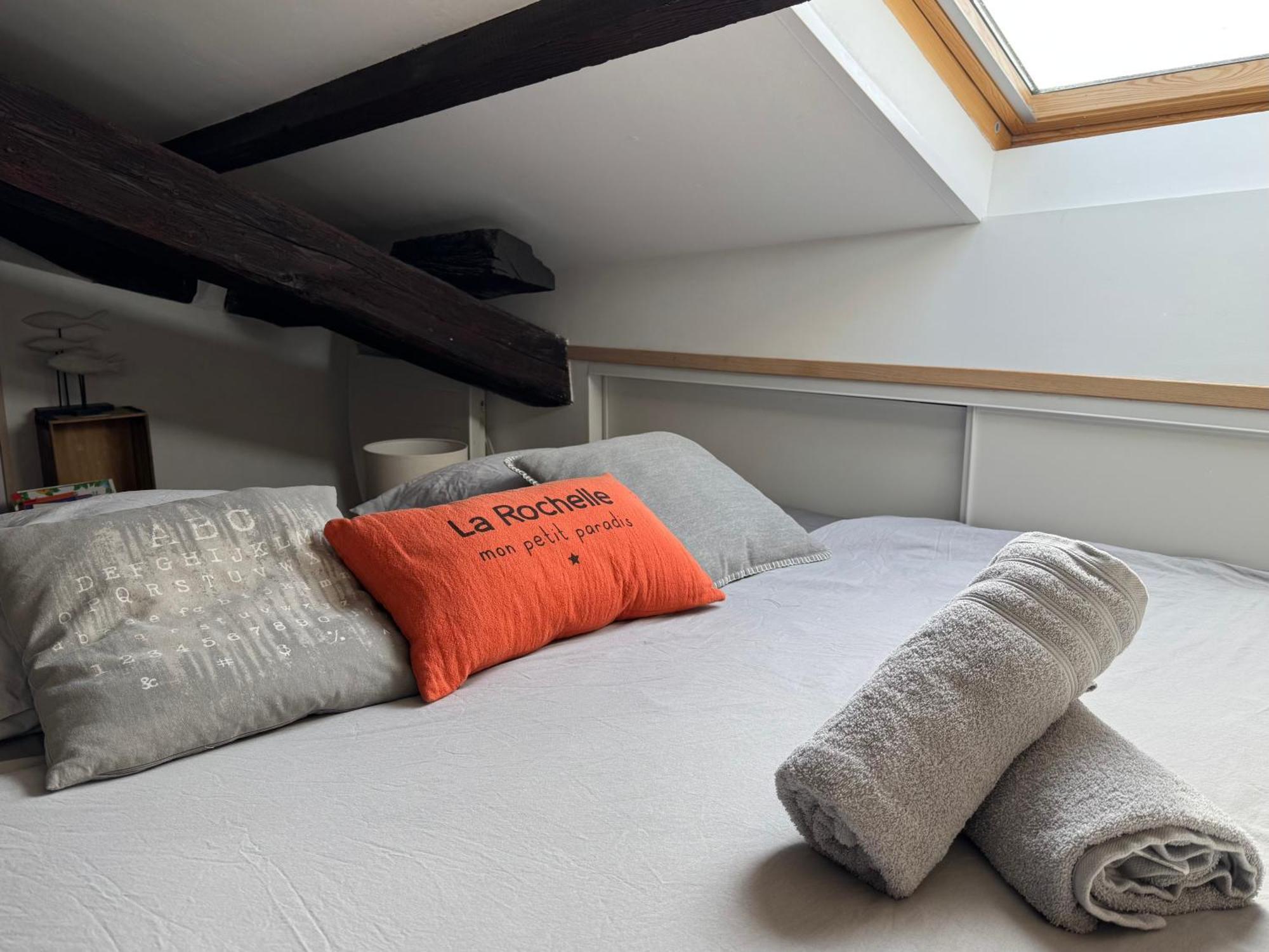 Ღ La Cabane Rochelaise • Vue Sur Le Vieux-Port La Rochelle  Exterior foto